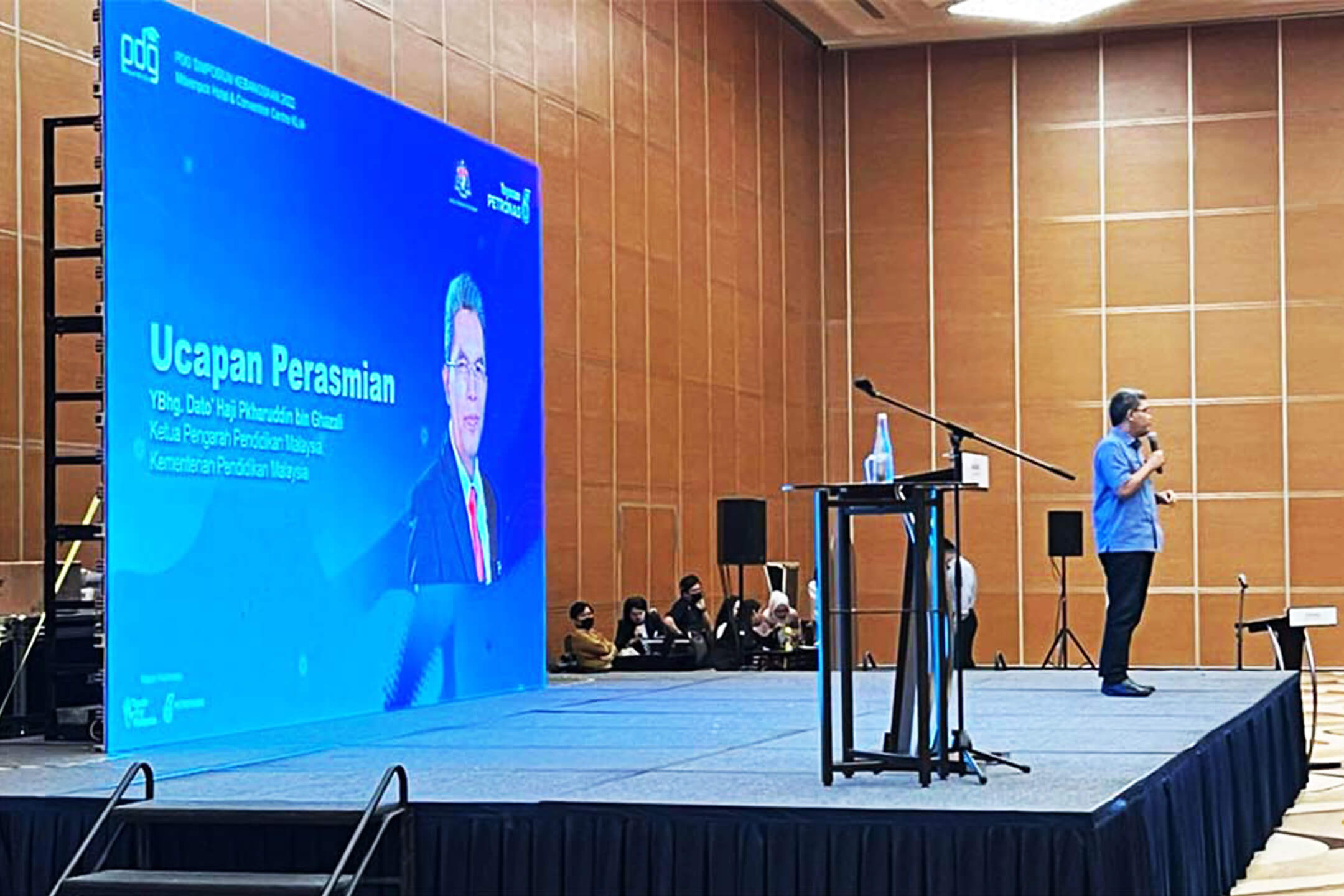 Rental Indoor LED Screen for Program Duta Guru National Symposium 2022 at Movenpick Hotel And Convention Centre KLIA, Sepang