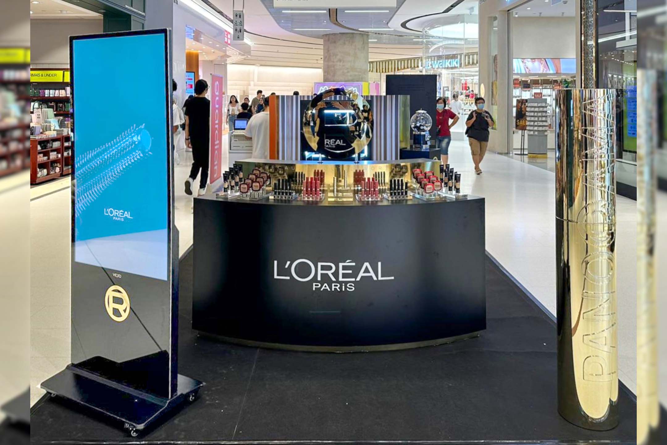 Rental Digital Standee for Guardian Malaysia for the Loreal Roadshow at The Exchange TRX