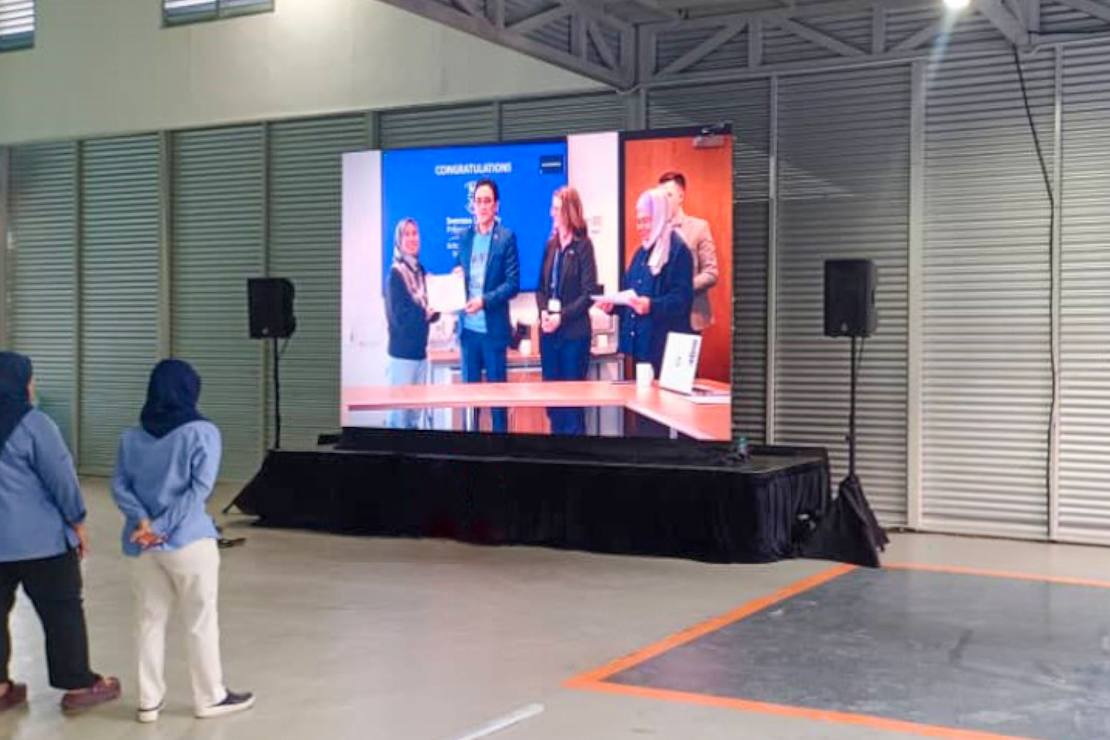 Rental Indoor LED Screen for Bubbles O2 Sdn Bhd for the Majlis Perasmian Pusat Pengilangan Baharu Bubbles O2 Sdn Bhd at Kompleks Al-Ammar, Rantau, Negeri Sembilan