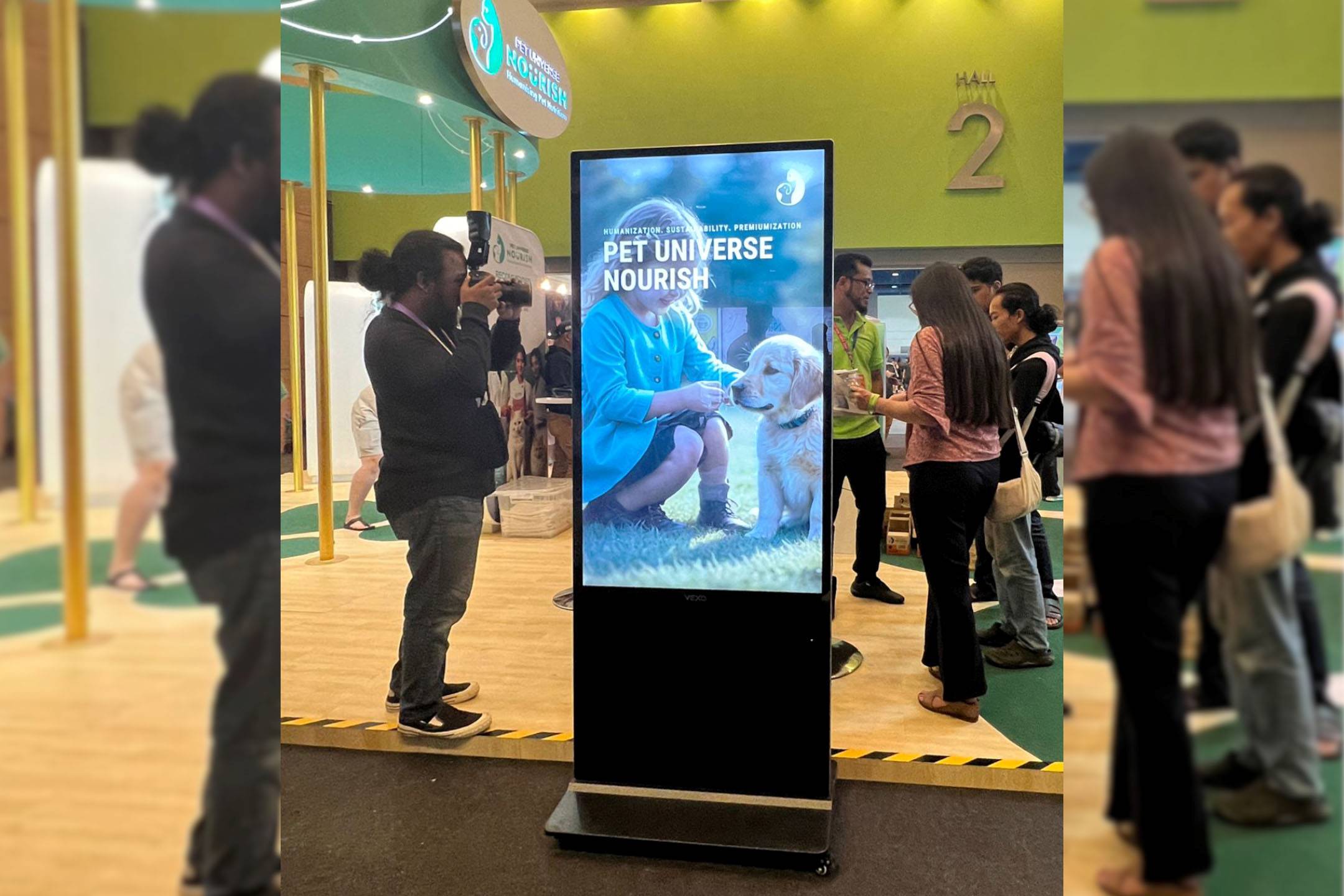 Rental Digital Standee for Pet Universe Sdn Bhd at Pet Expo Malaysia, Mid Valley Exhibition Centre (MVEC)