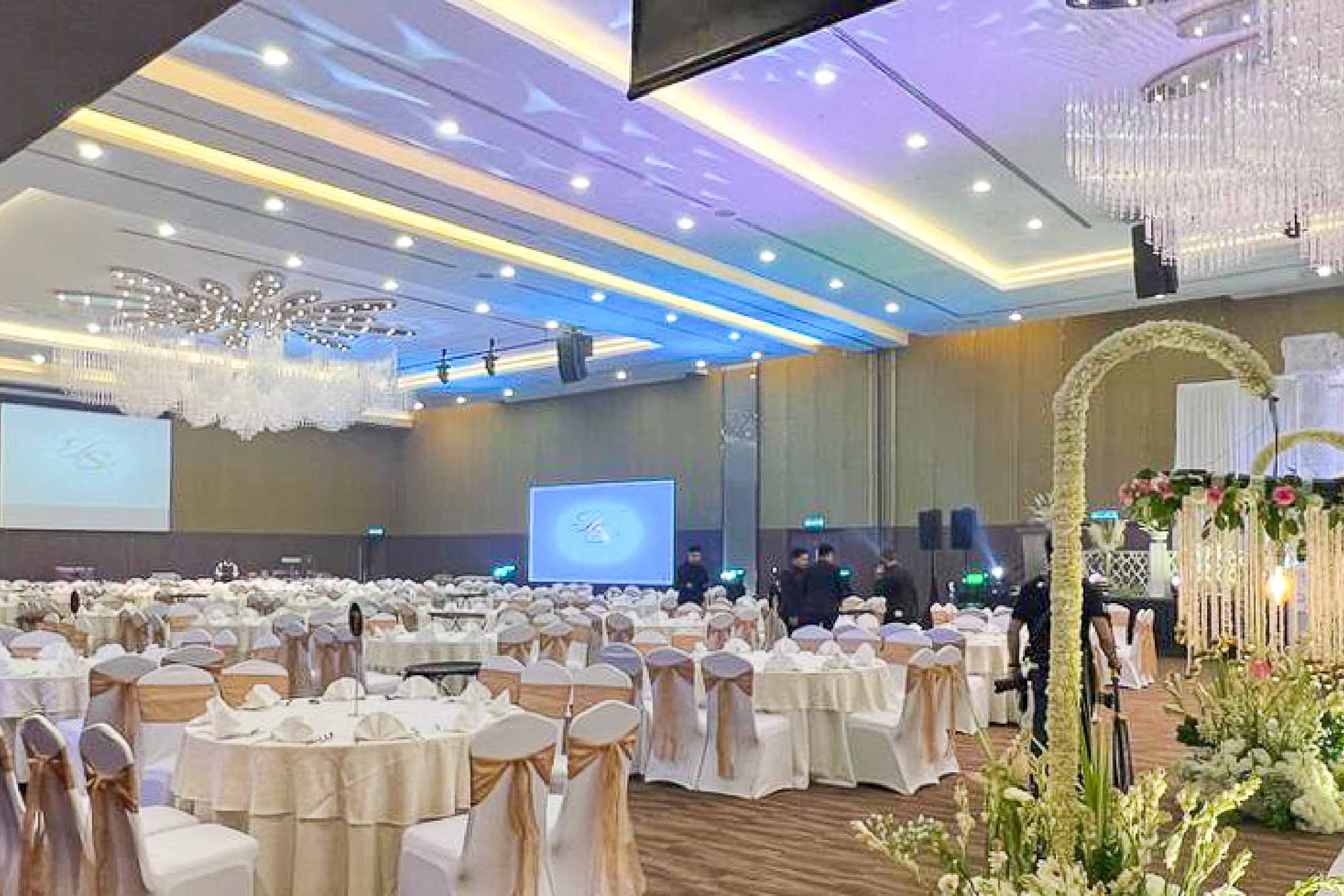 Rental Indoor LED Screen for Wedding Event at Sime Darby Convention Centre