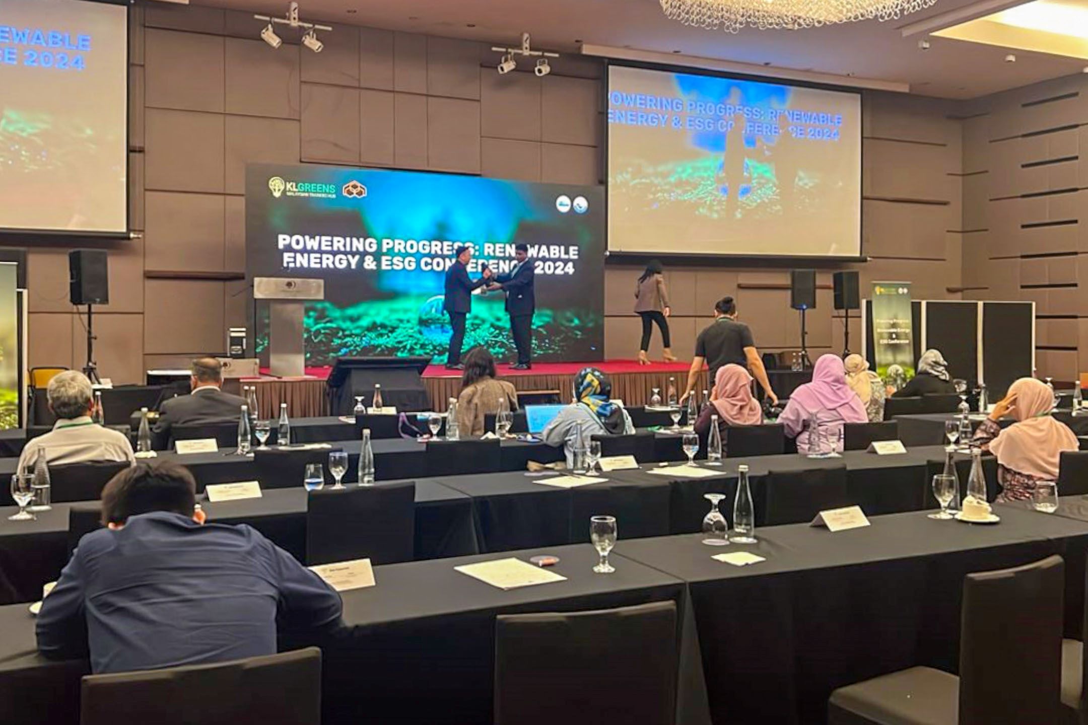 Rental Indoor LED Screen for Renewable Energy & ESG Conference 2024