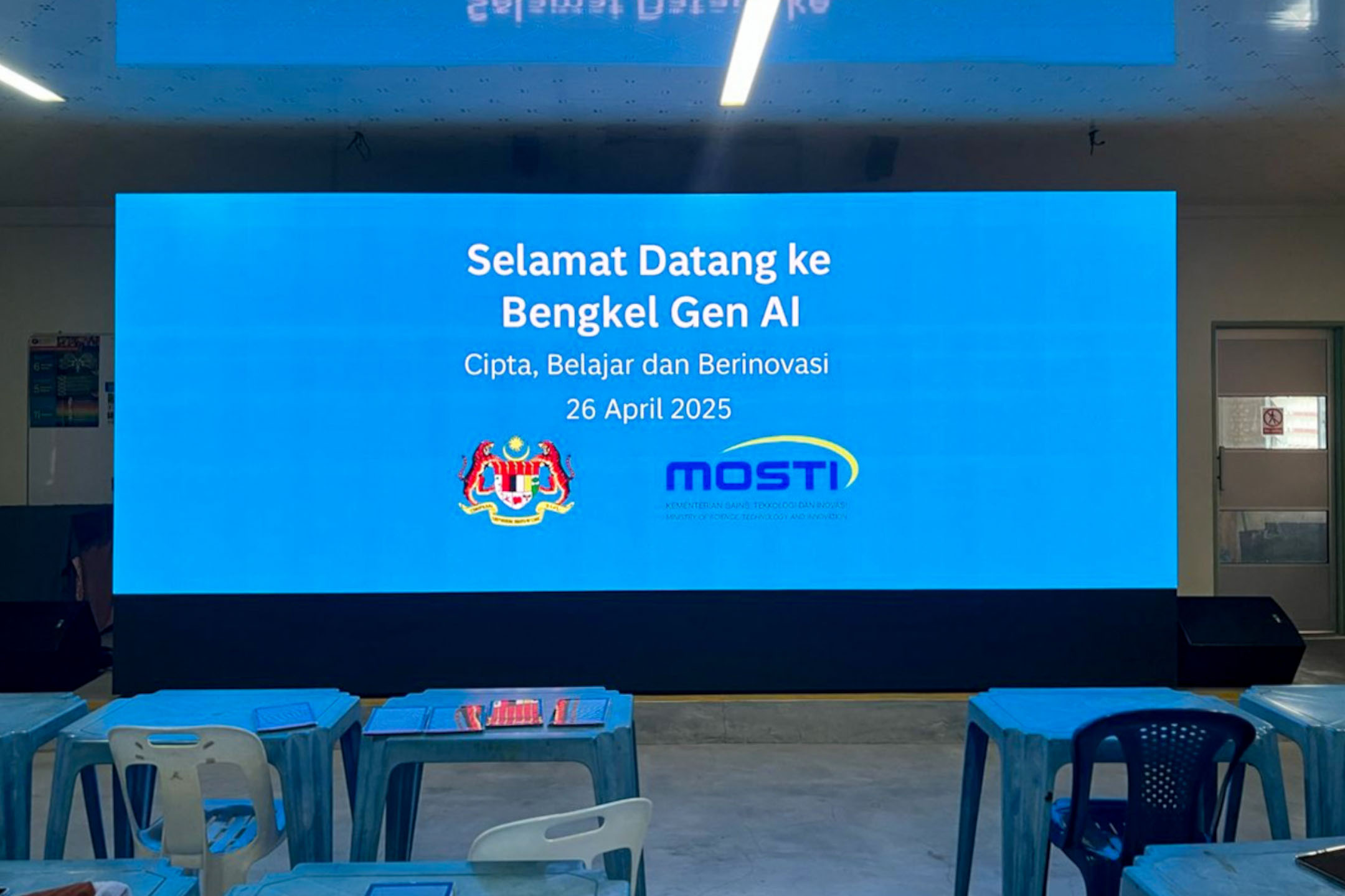 Mini Karnival Sains MADANI