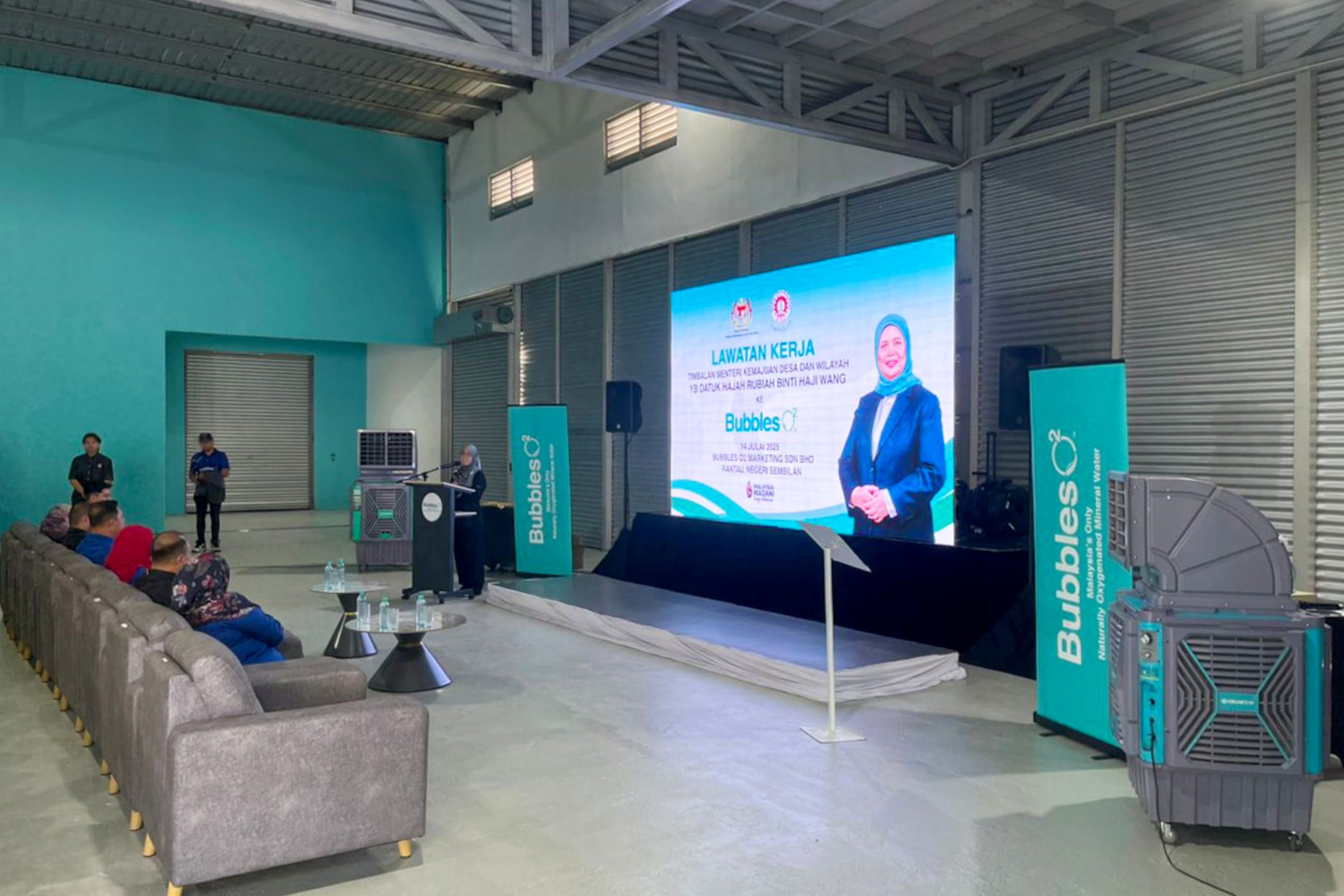 Lawatan KKDW at Bubble O2