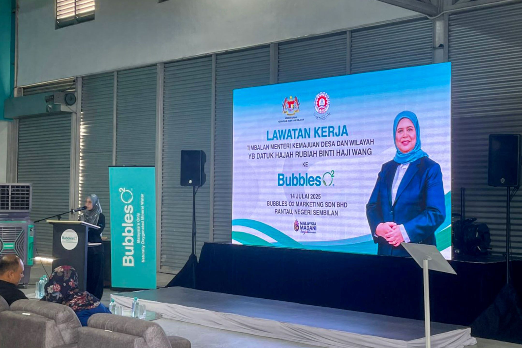 Lawatan KKDW at Bubble O2