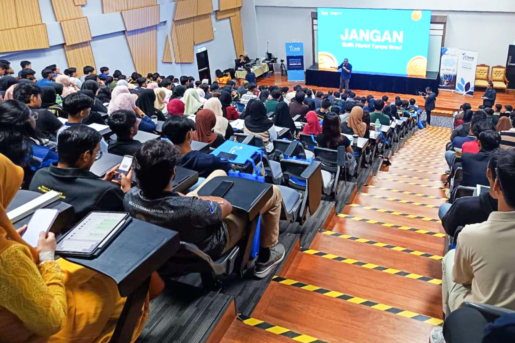 Be$mart Financial Literacy at UTEM